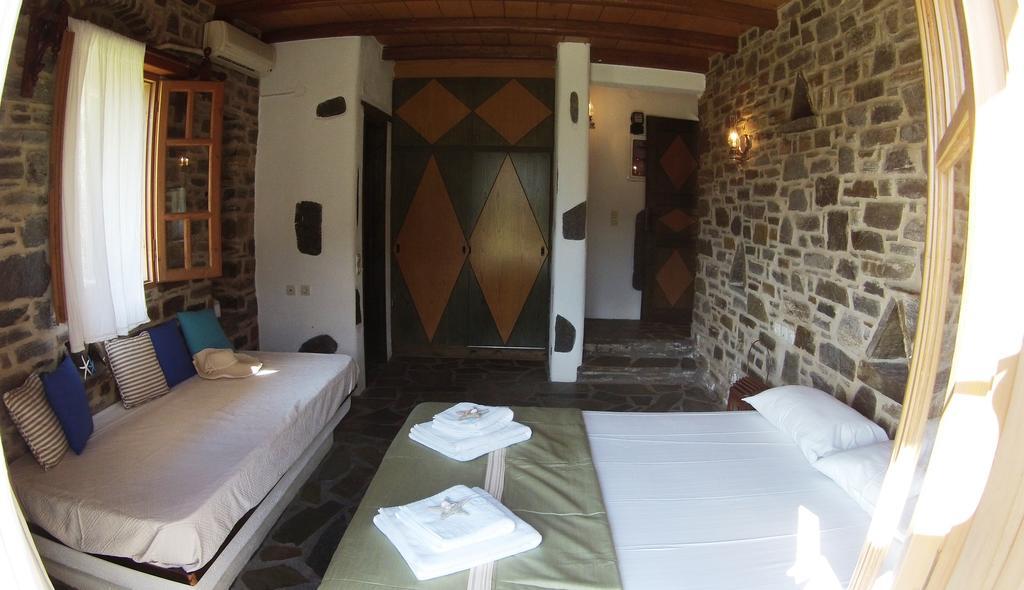 Arokaria Hideaway Suites Krotiri Room photo