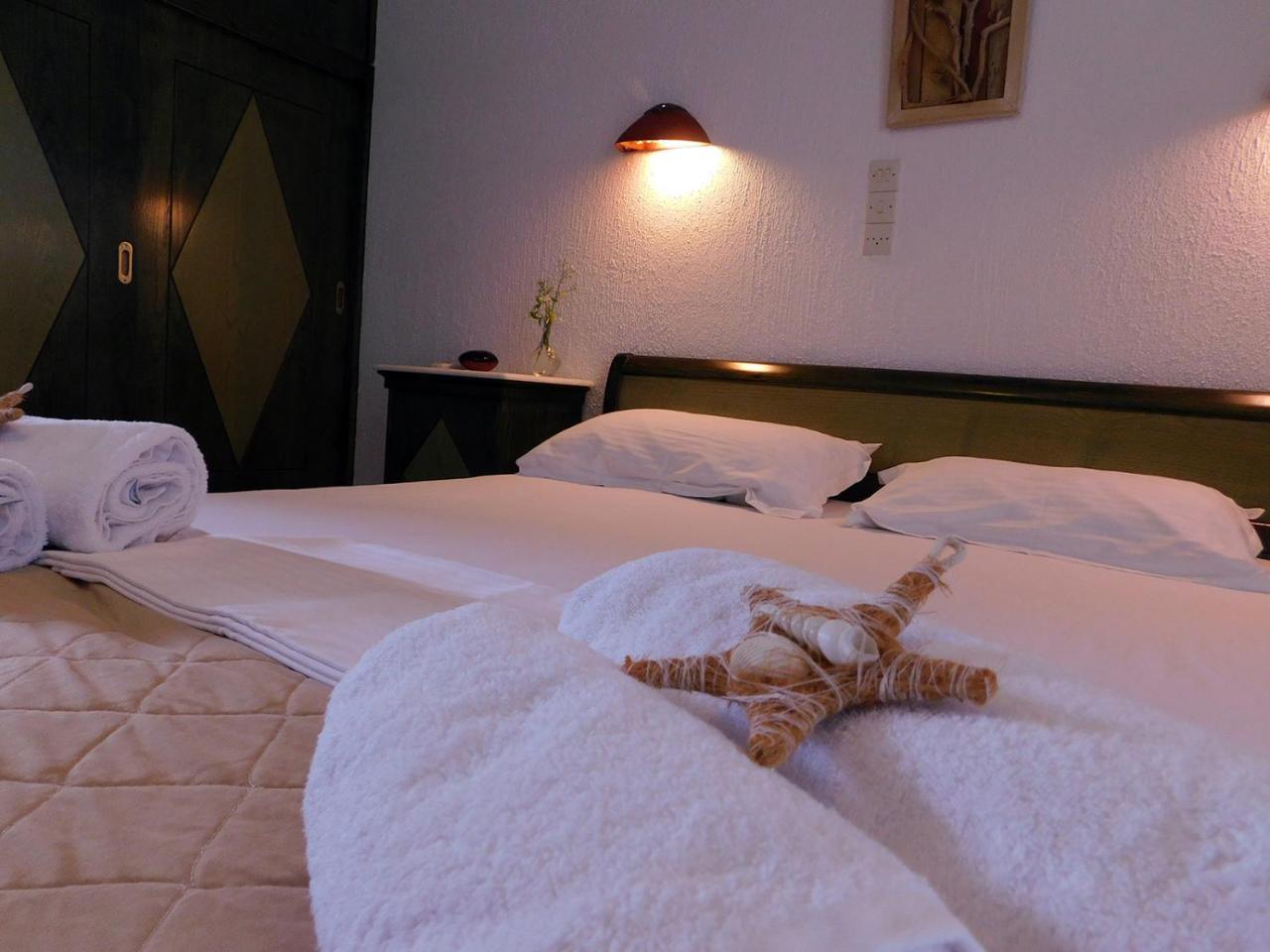 Arokaria Hideaway Suites Krotiri Exterior photo